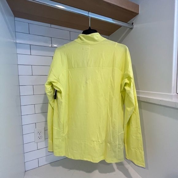 NWT!! GAP. Men’s Activewear. Gapfit Half-Zip Pullover Shirt. - Picture 8 of 9